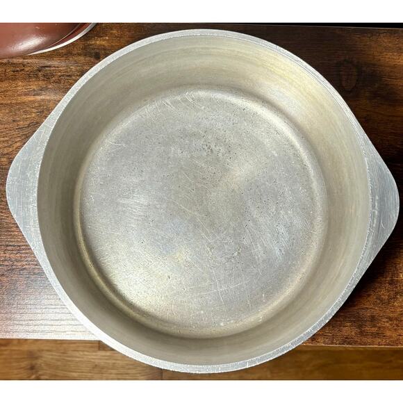 Vintage 1970s Club Cast Aluminum Brown Dutch Oven 4 Qt - Picture 10 of 14